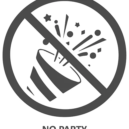Akrotiri Apartman *