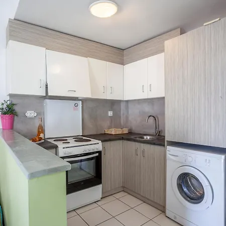 Akrotiri Apartment Pefkochori