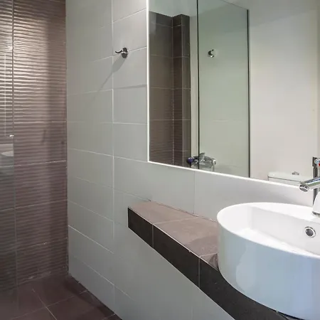 Akrotiri Apartment