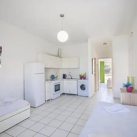 Akrotiri Apartment Pefkochori