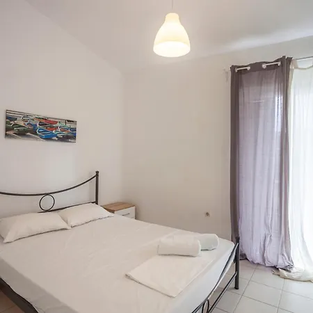 Akrotiri Apartment Pefkochori