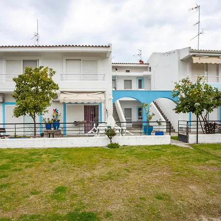 Akrotiri * Pefkochori